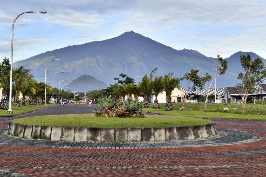 Bess Resort & Waterpark Hotel And Convention Malang Eksteriør bilde