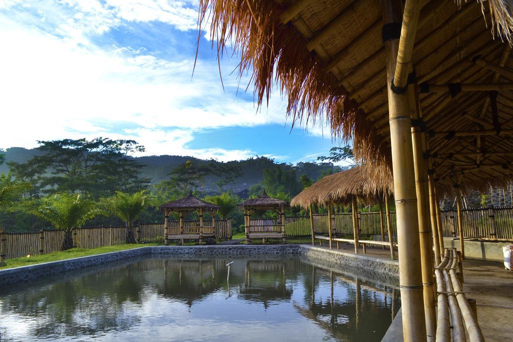 Bess Resort & Waterpark Hotel And Convention Malang Eksteriør bilde