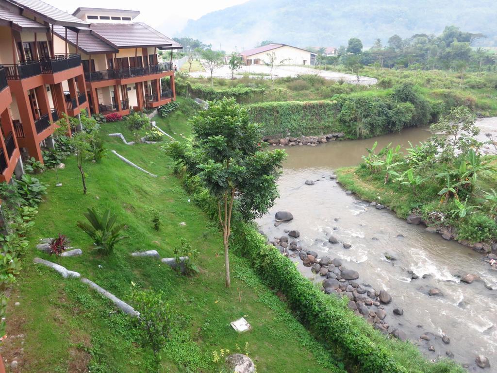 Bess Resort & Waterpark Hotel And Convention Malang Eksteriør bilde