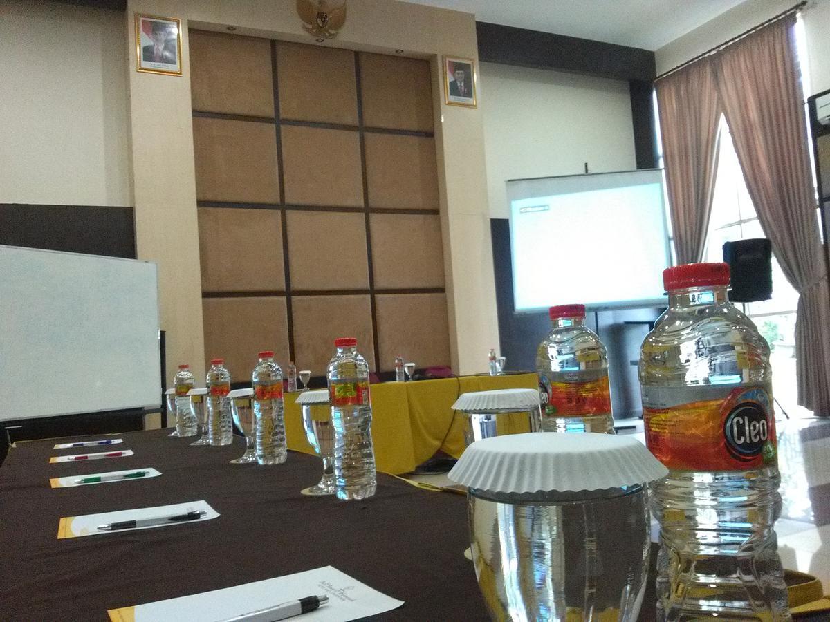 Bess Resort & Waterpark Hotel And Convention Malang Eksteriør bilde
